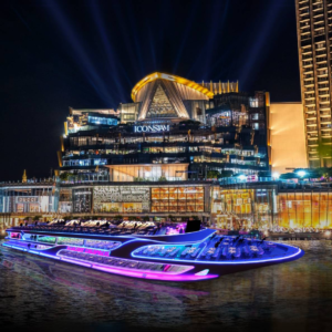 sawasdee chaophraya cruise in bangkok