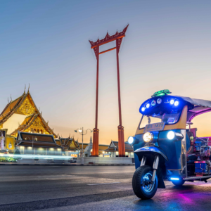 bangkok street food and night lights by tuk tuk